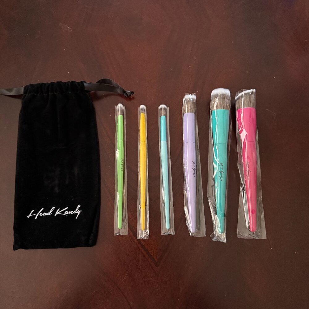 Head Kandy 6 piece makeup brush set with pouch